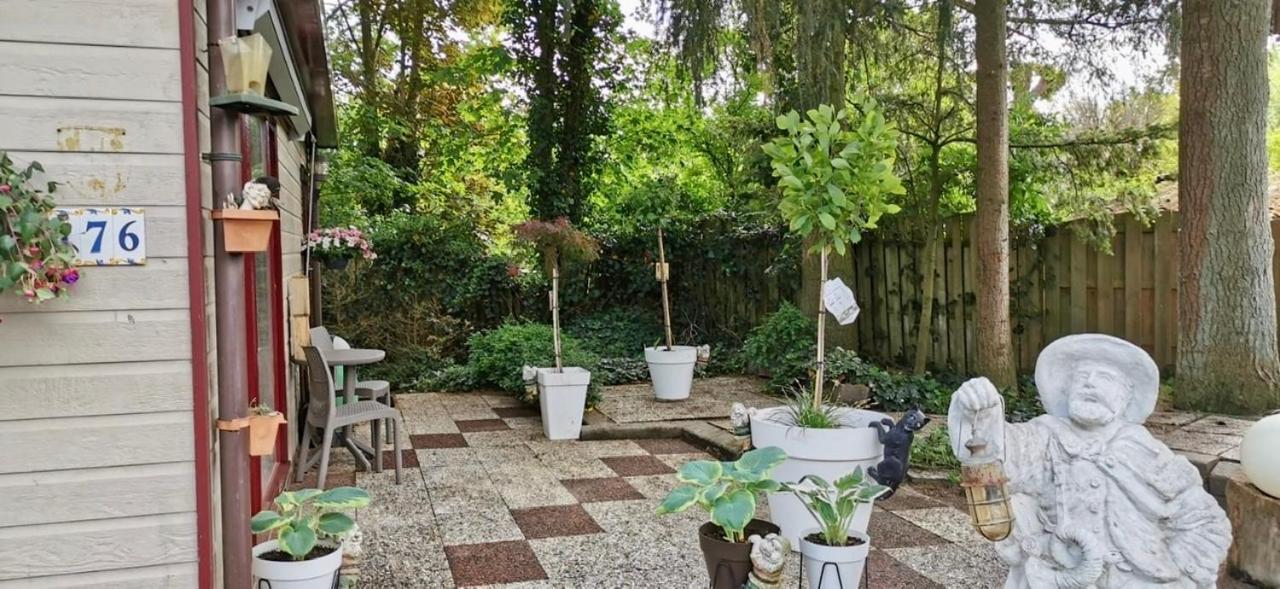 Retro Relax Resort Midden In Het Bos Op De Veluwe In プッテン エクステリア 写真