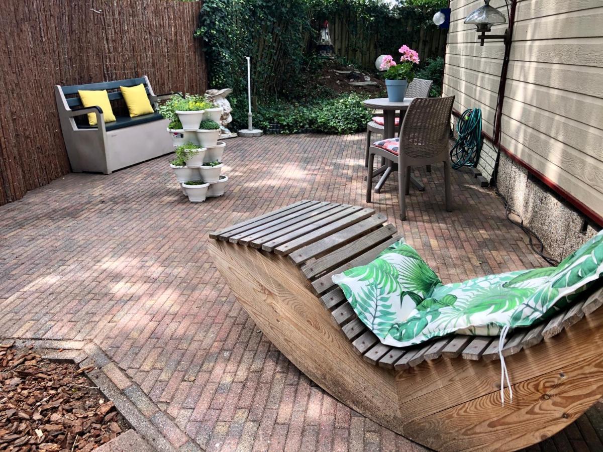 Retro Relax Resort Midden In Het Bos Op De Veluwe In プッテン エクステリア 写真